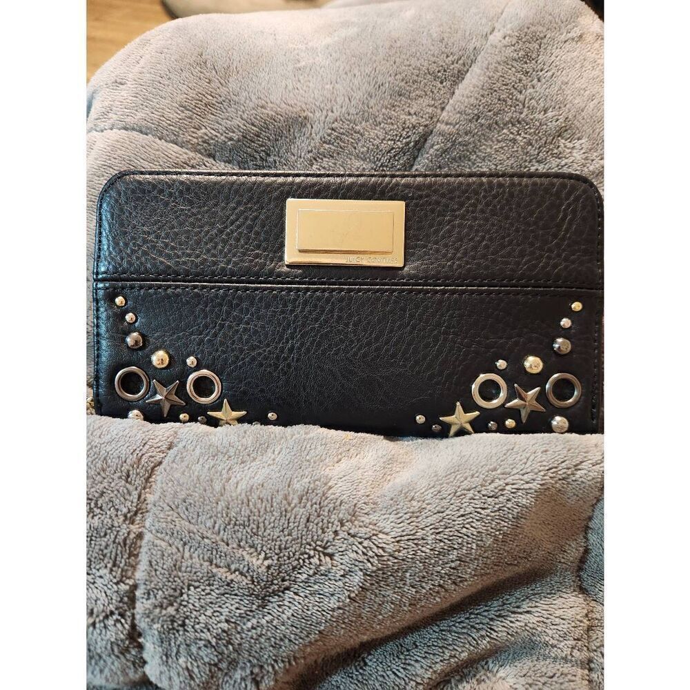 NWOT Juicy Couture star studded wallet Black Faux Leather Zippered Wallet w/ Stu